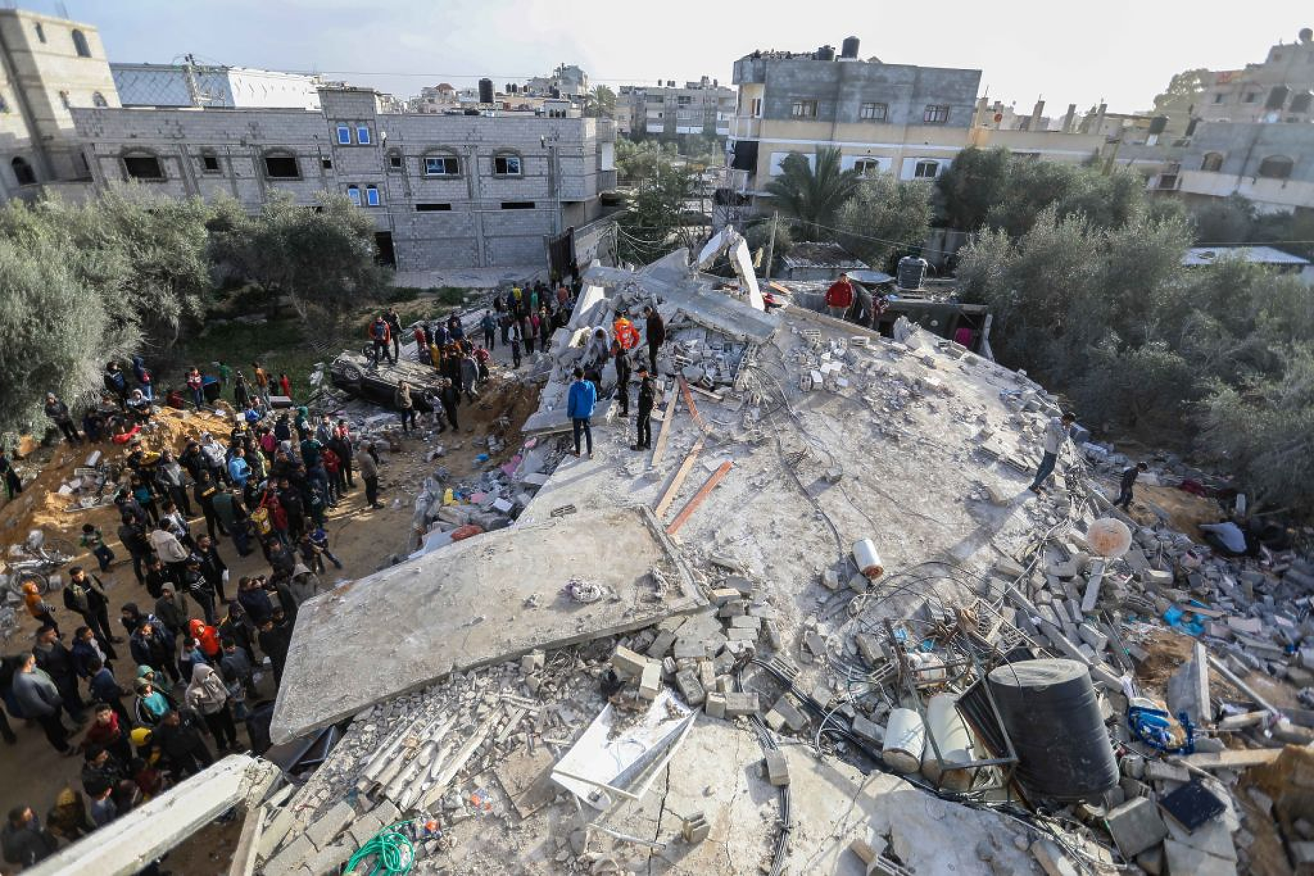 Израелската армия призова жителите на източната част на град Рафах да се евакуират