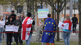 ЕС удължава с поне две години временната закрила за украинските бежанци