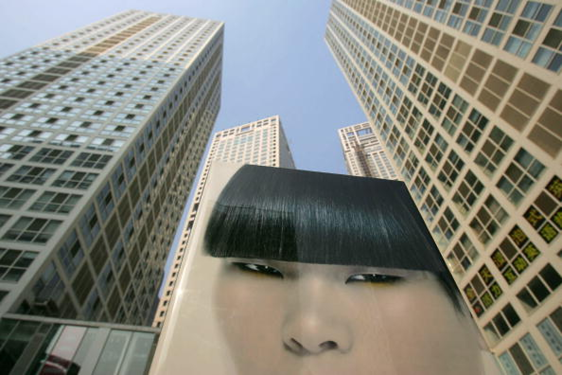 Пет града са рекламните центрове на Китай със 74 %  от приходите в страната