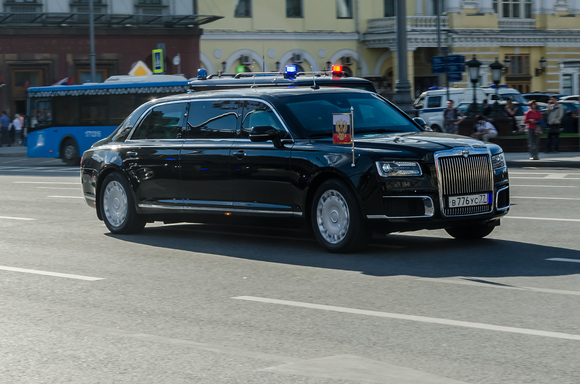 Бивш завод на Toyota в Санкт Петербург започва серийно производство на лимузината на Путин