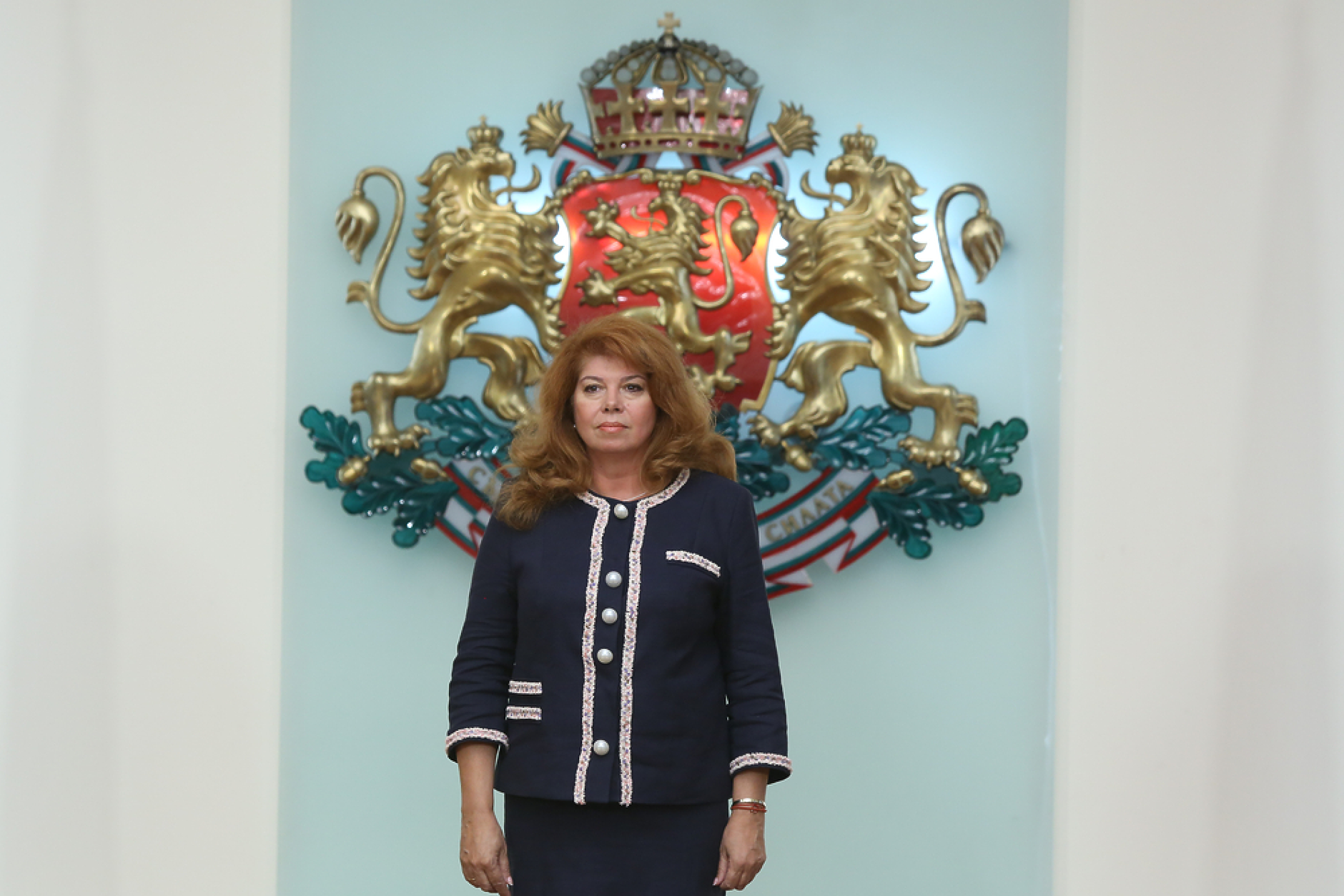 Илияна Йотова: Отстраняването на Желязков от поста председател на парламента е странно