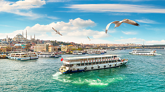 Броят на чуждестранните туристи посетили Истанбул за първите три месеца