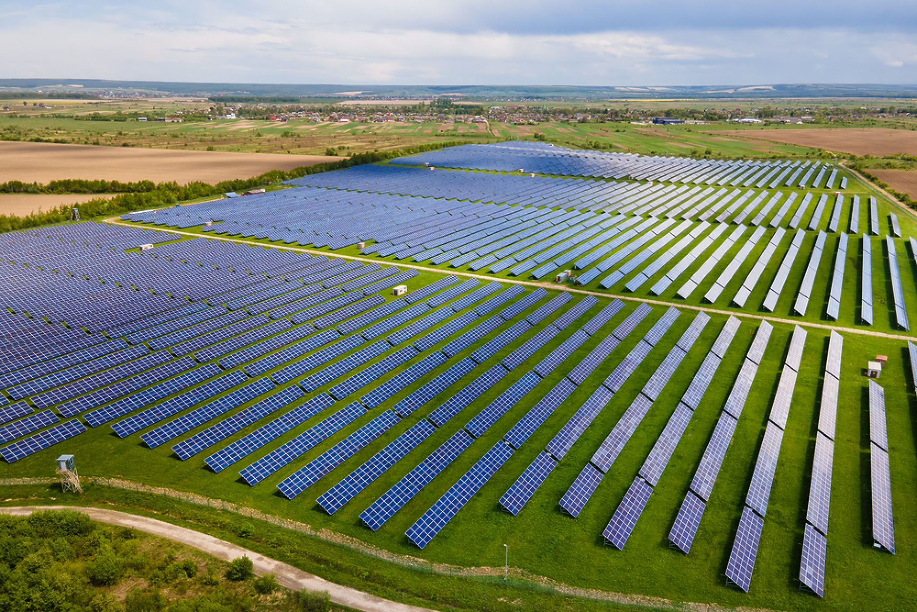 Италия ограничава инсталирането на слънчеви панели върху земеделска земя