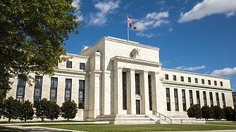 Moody's понижи перспективата за кредитния рейтинг на САЩ