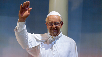 Папа Франциск замина днес със самолет за Венеция на първото