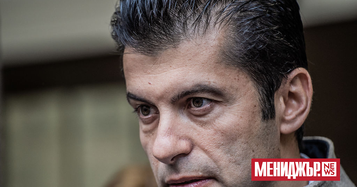 Автомобил на НСО, в който е пътувал съпредседателят на ПП