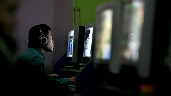 Китай отчете изоставане с интернет в селата, инвестира в оптични и широколентови мрежи