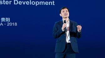Главният изпълнителен директор на китайския технологичен гигант Baidu Робин Ли