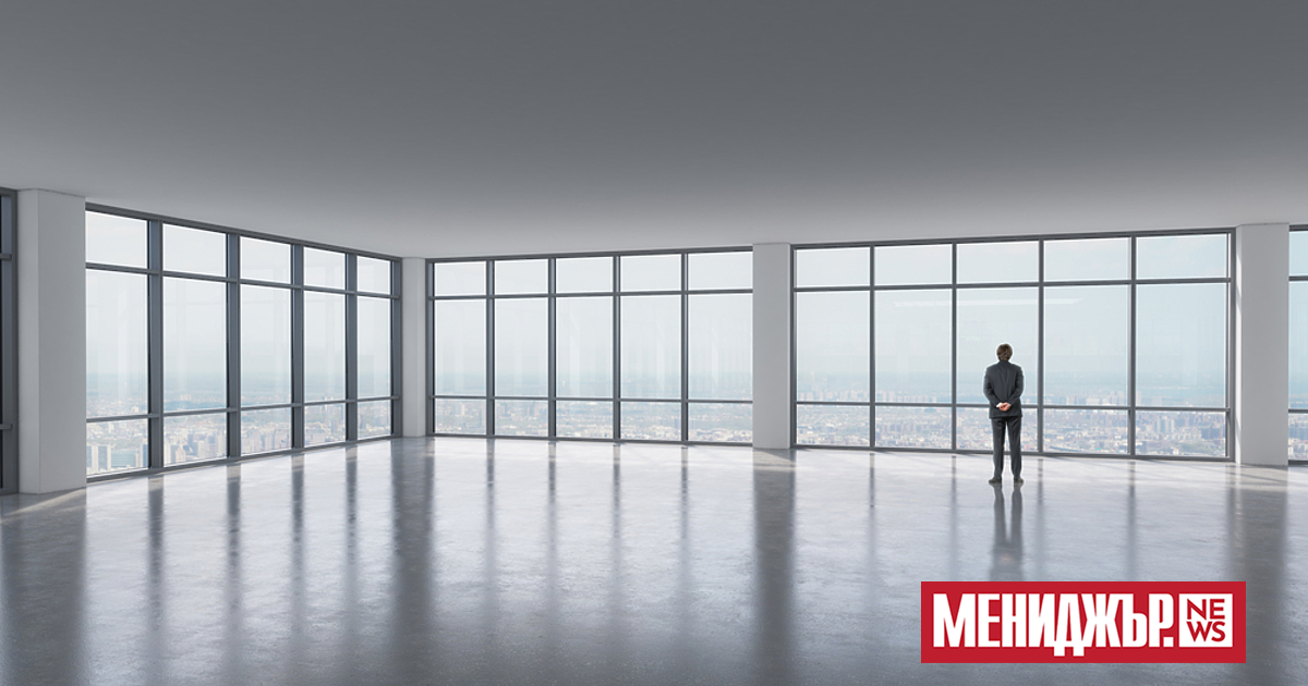 Докато предприятията намаляват в ерата на хибридната работа, празните офиси