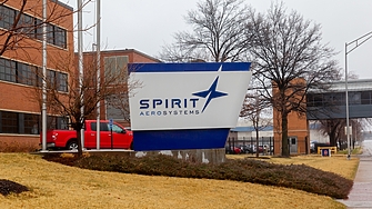 Доставчикът за аерокосмическата индустрия Spirit AeroSystems заяви че ще уволни