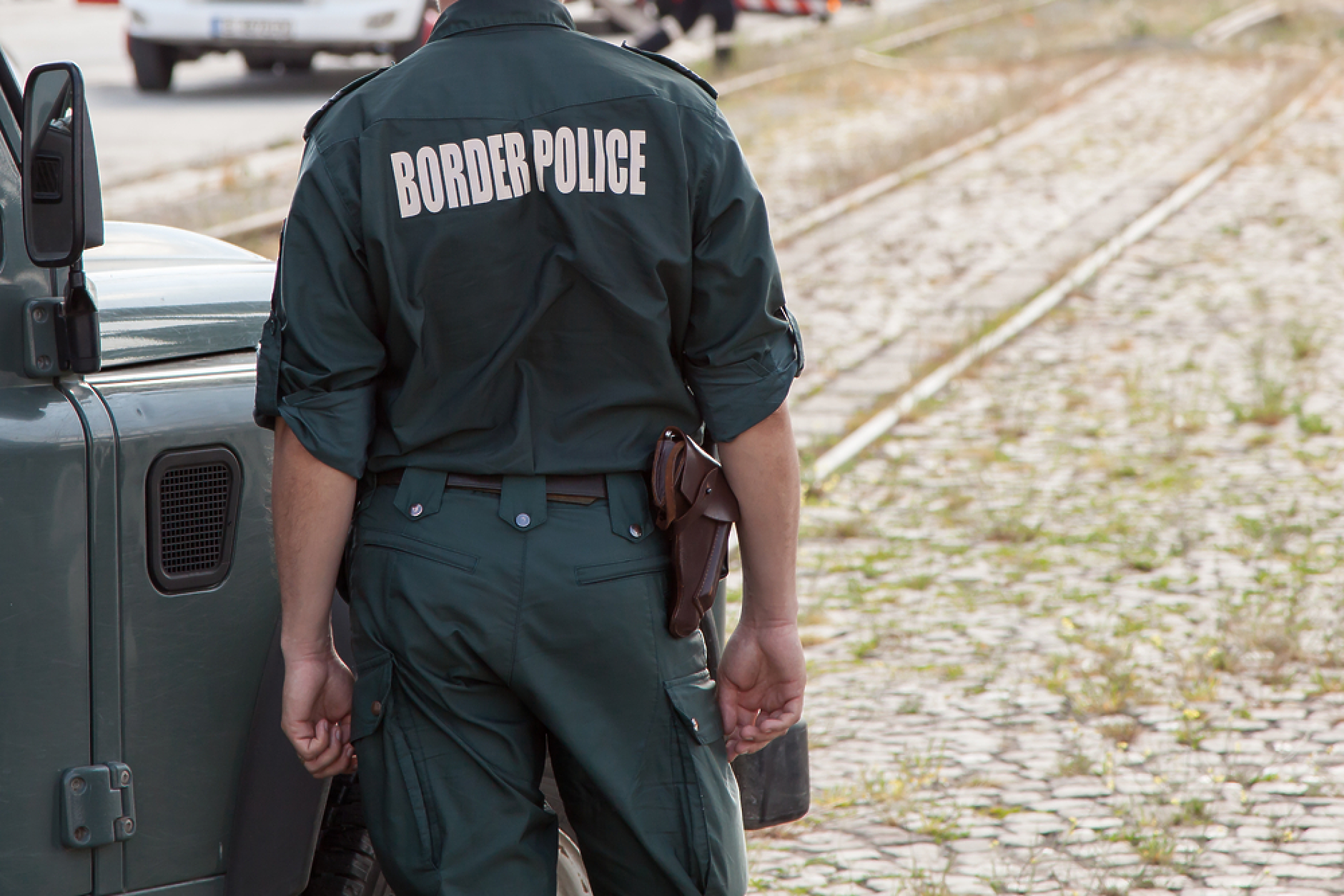 Със 70% са намалели опитите за нелегално преминаване на българската граница за година 