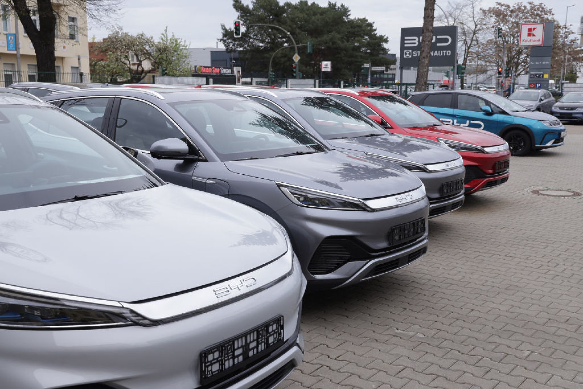 За първи път китайските автомобилостроители са продали повече коли от американските за една година