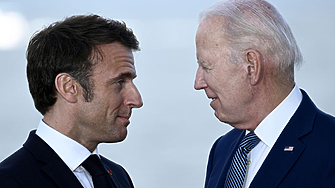 Еманюел Макрон посрещна Джо Байдън с всички военни почести при Триумфалната арка в Париж