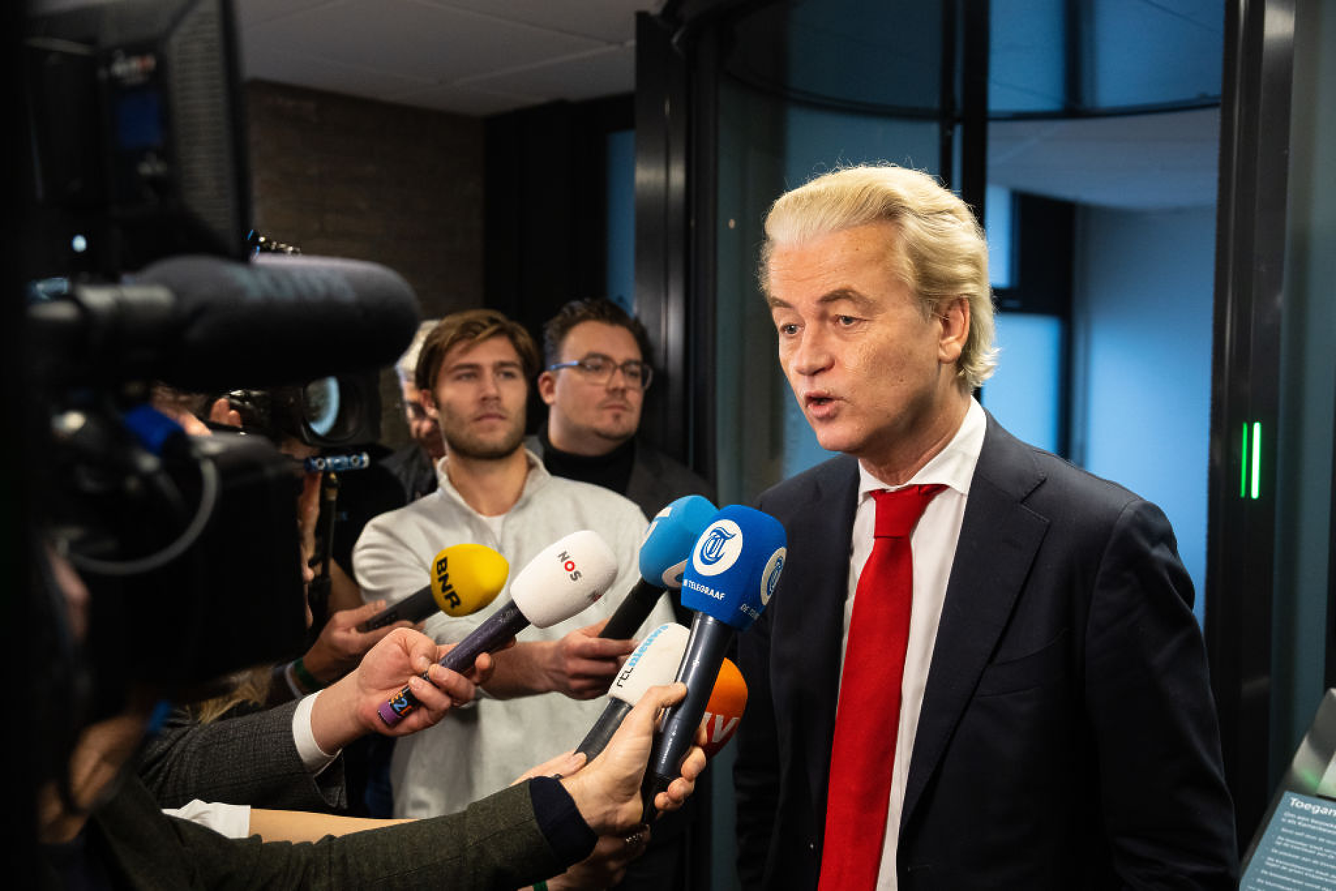 Нидерландските партии се договориха за съставяне на дясно правителство