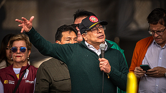 Колумбийският президент Густаво Петро обяви че страната му е спре