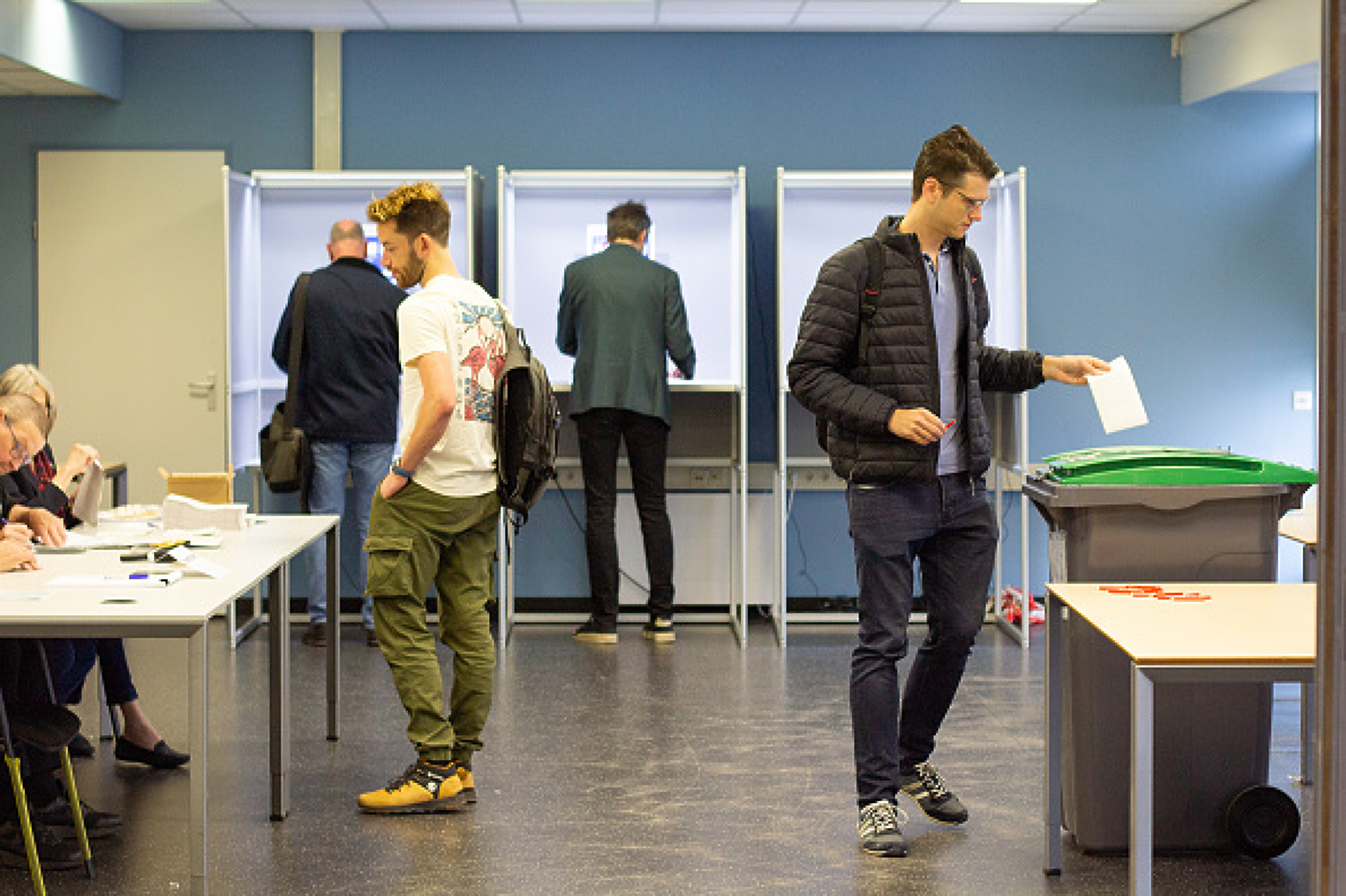 Изборите за нов Европарламент започнаха, първи гласуват в Нидерландия