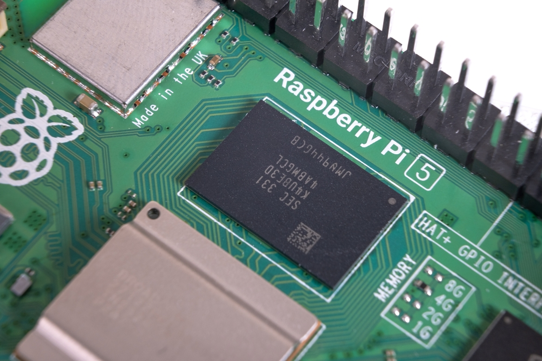 Компютърната компания Raspberry Pi ще събере 166 млн. паунда в рядко технологично IPO в Лондон
