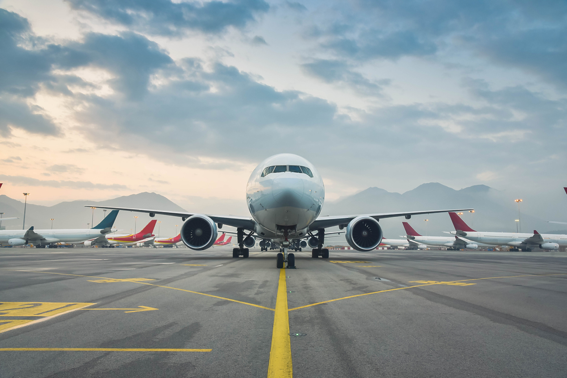 Недостигът на самолети се превръща в печалба за някои авиокомпании