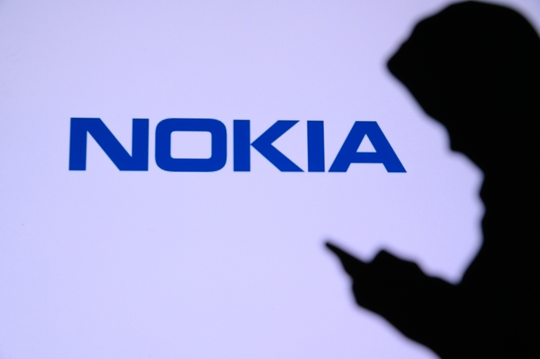  Nokia реализира първият в света телефонен разговор с триизмерен звук