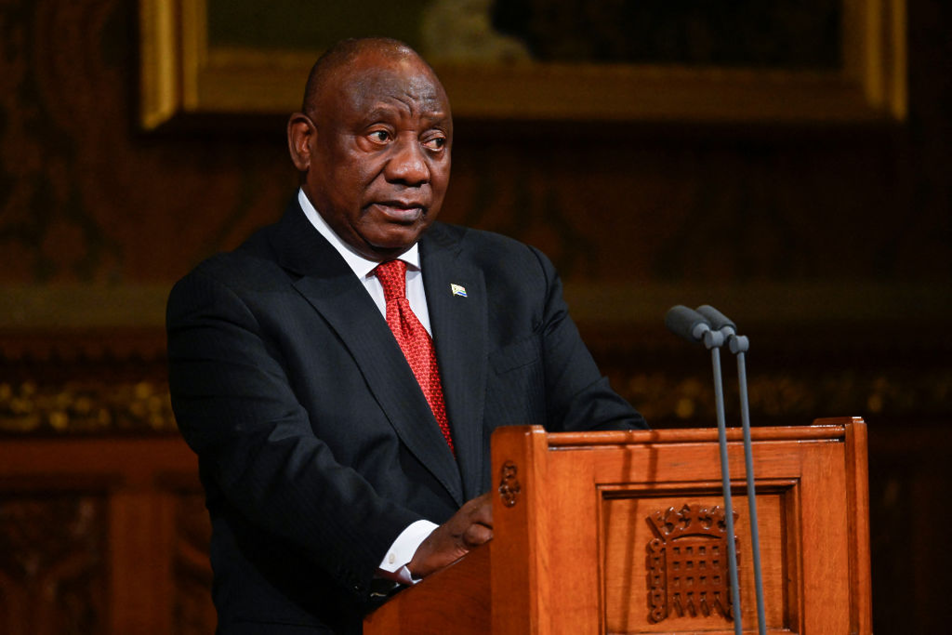 Президентът на Южна Африка призова за единство, след като управляващите загубиха мнозинството си