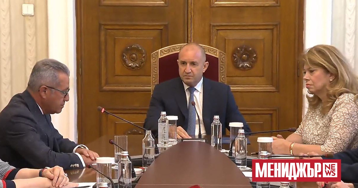 Смятаме, че най-логично е да бъде подкрепен мандатът на победителя в тези