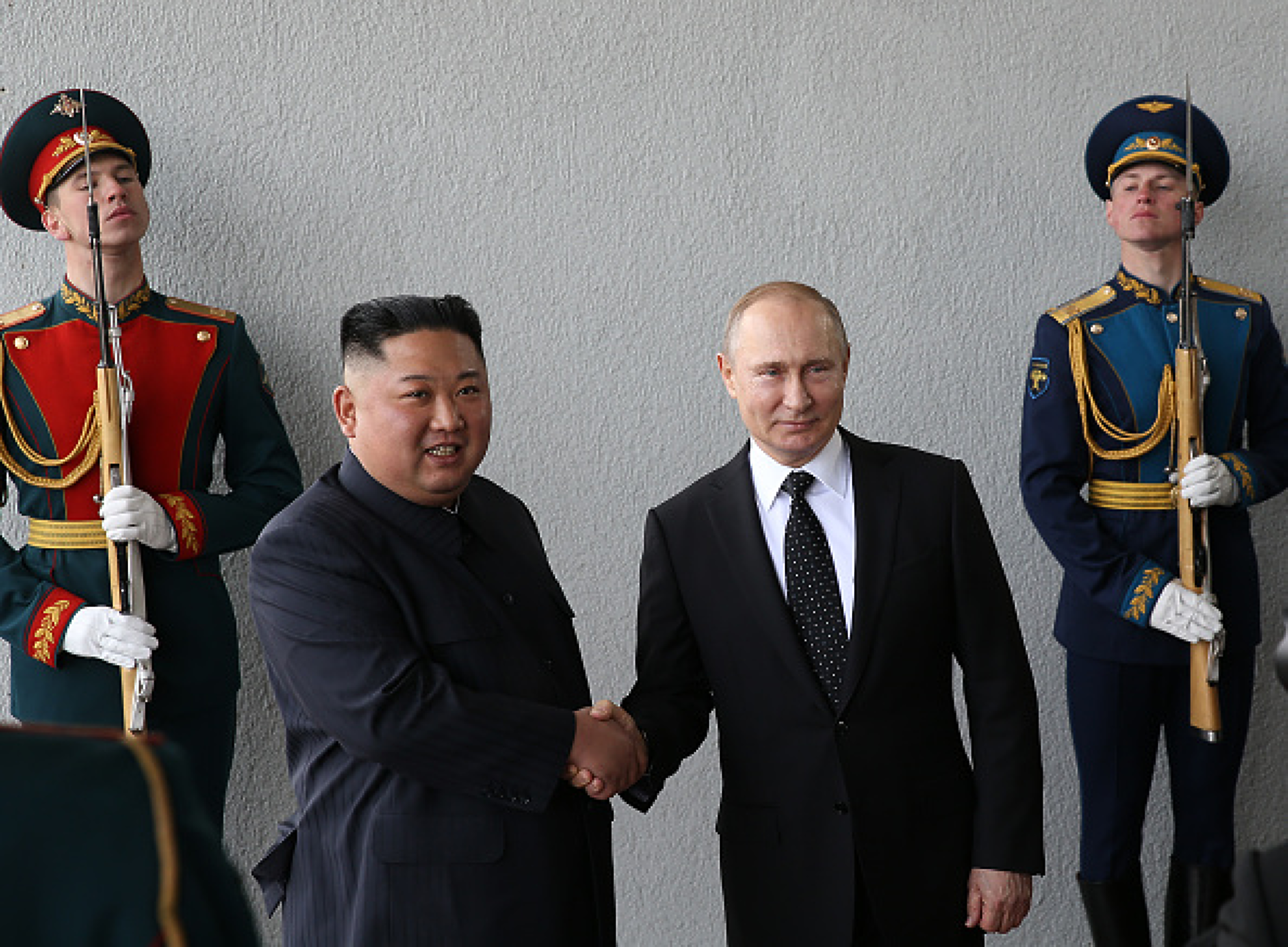 Путин тръгва за Северна Корея и Виетнам