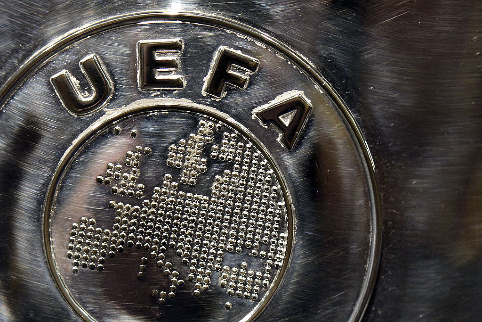 УЕФА глоби Хърватия със 105 000 евро