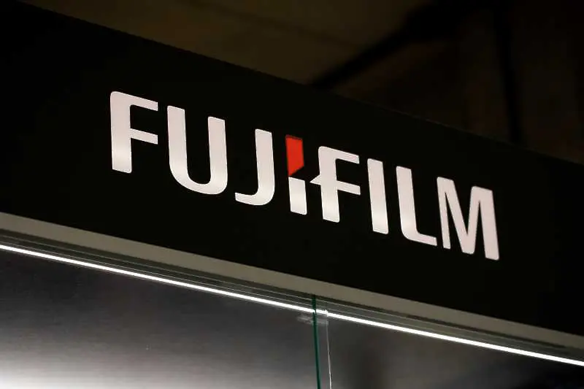 Някога Fujifilm се бореше да продава фотоапарати. Сега не може да се справи с търсенето