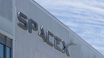 Американската космическа корпорация SpaceX предложи на инвеститорите акции на цена