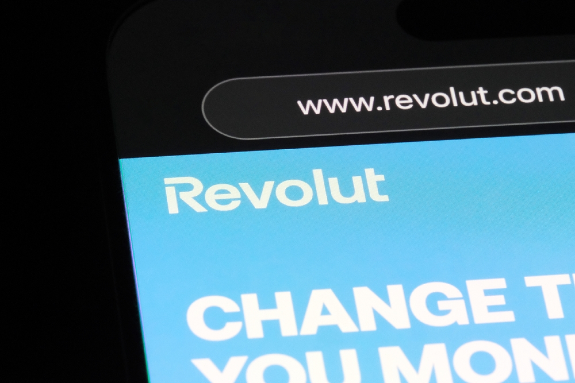 Revolut подготвя продажба на акции за 500 млн. долара