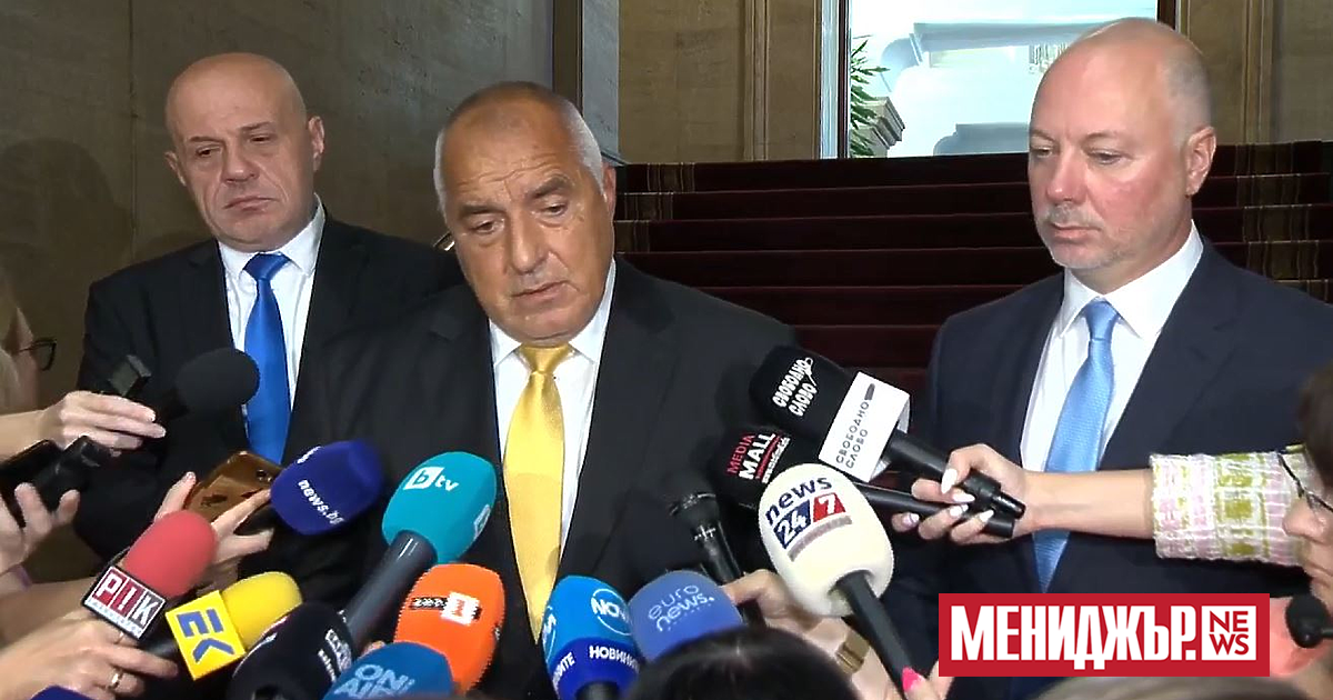 Времето е за държавници. Листопадите в другите партии не ни