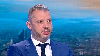 Министър Запрянов откри новата писта в авиобаза Граф Игнатиево