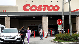 Най-голямата верига складови магазини Costco в САЩ удря с по-висока такса 52 млн. клиенти
