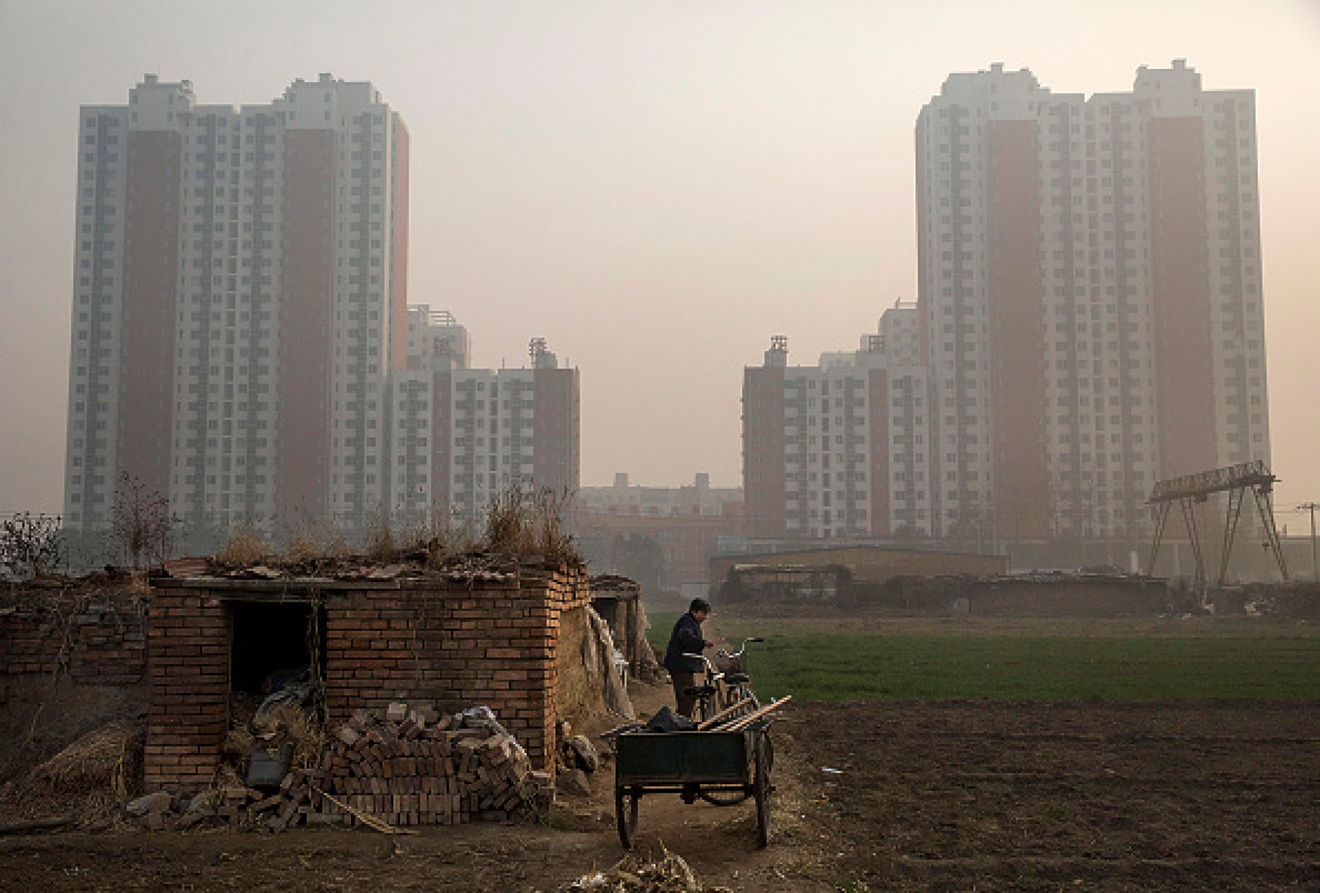 Цените на новите жилища в Китай удариха 9- годишно дъно