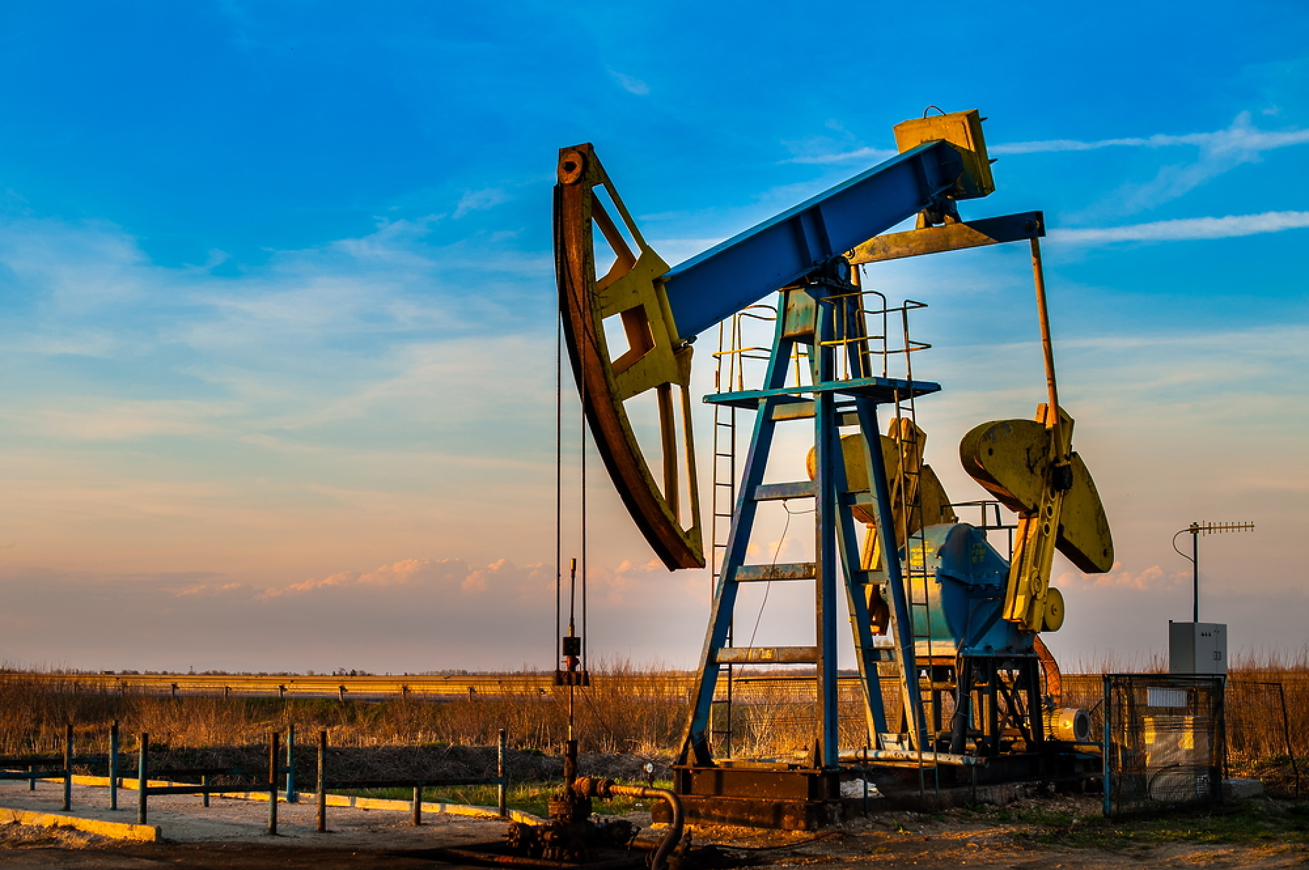 МАЕ повиши прогнозата си за глобалното търсене на петрол през 2024 г.