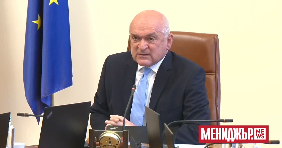 Пожарната обстановка в страната продължава да е сложна. Това каза