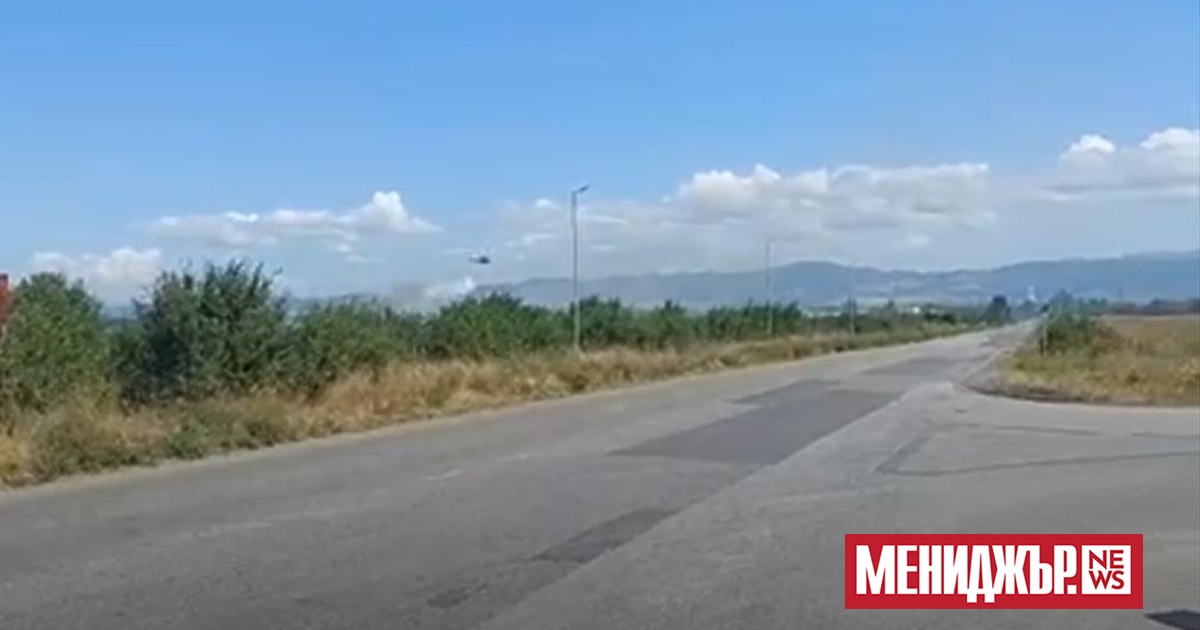 Два хеликоптера - Кугар“ и Ми-17 от състава на Военновъздушните