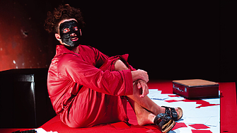 Познат от театралната сцена и киното Севар Иванов има богат