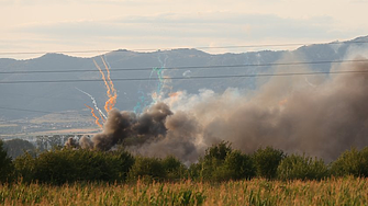 България ще поиска от ЕС самолет за гасене на пожара в планината Славянка