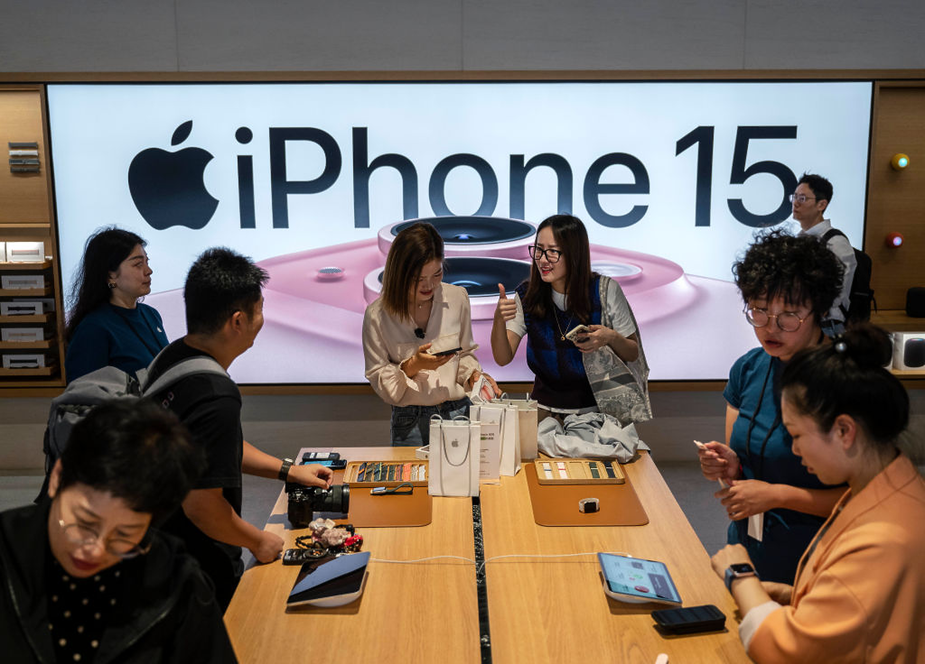 Apple вече не е сред Tоп 5 на доставчиците на смартфони в Китай