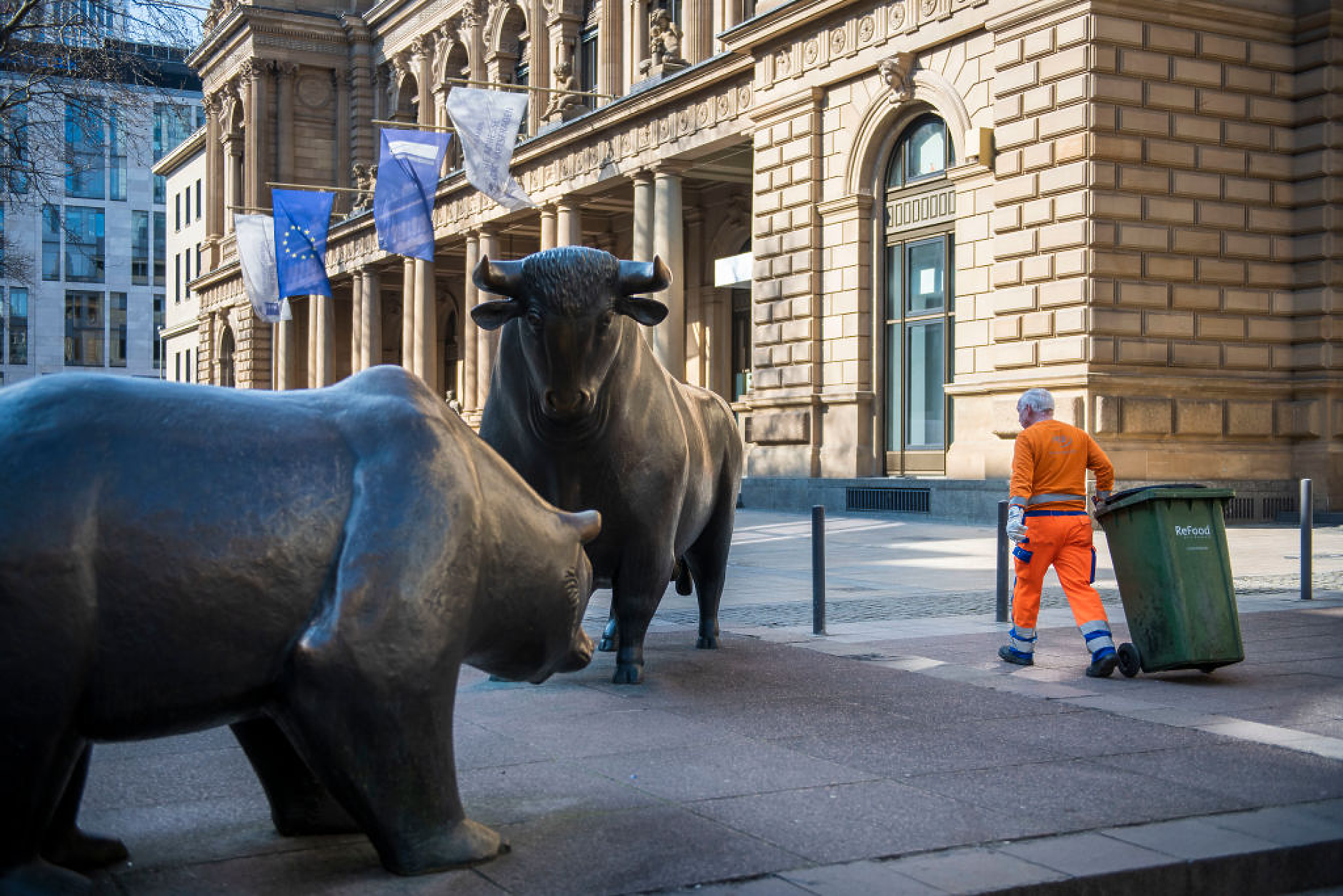 Оптимизъм на фондовите борси в Европа в края на седмицата*
