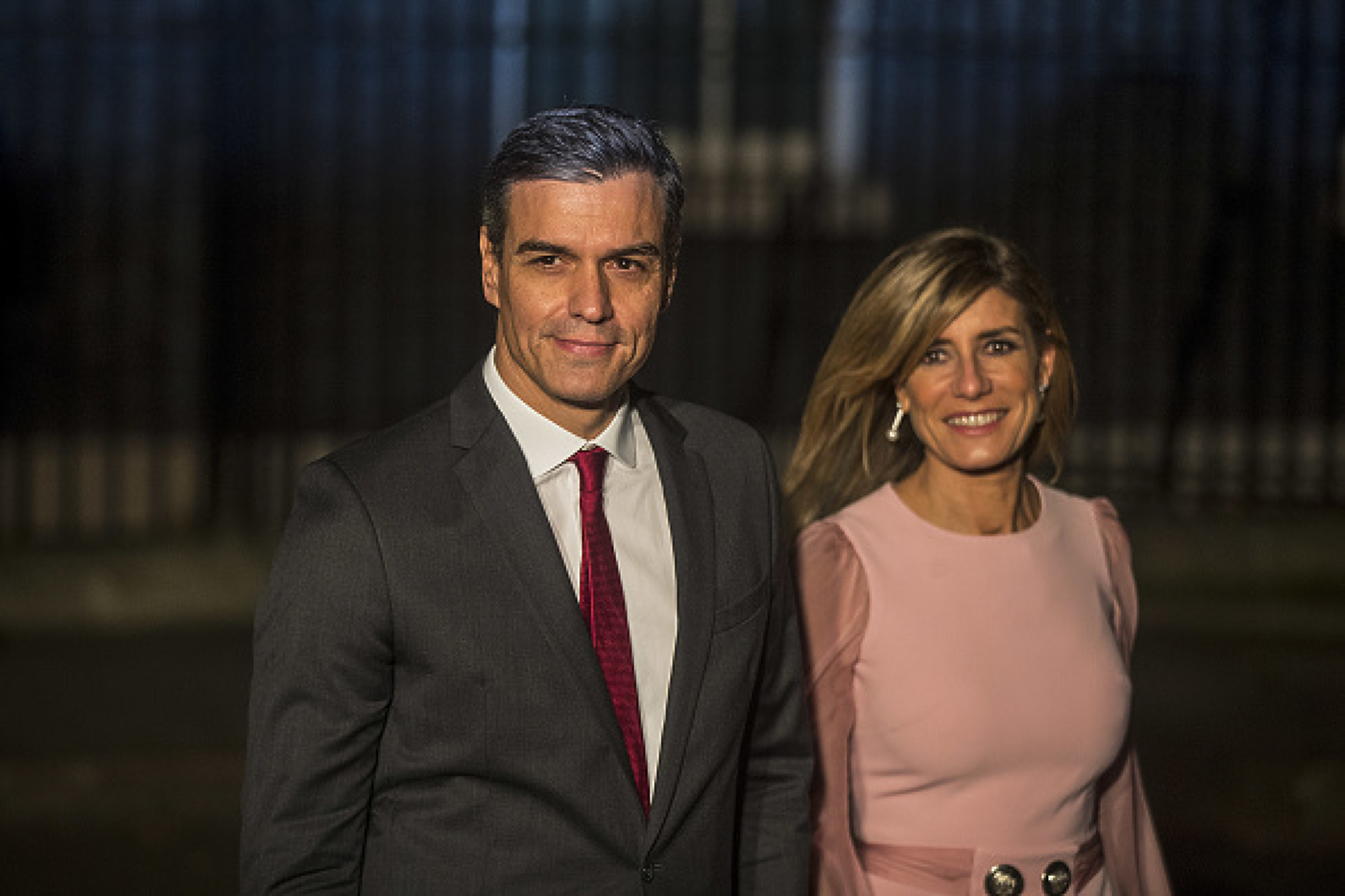 Премиерът на Испания готов да даде писмени показания по делото за корупция на съпругата си