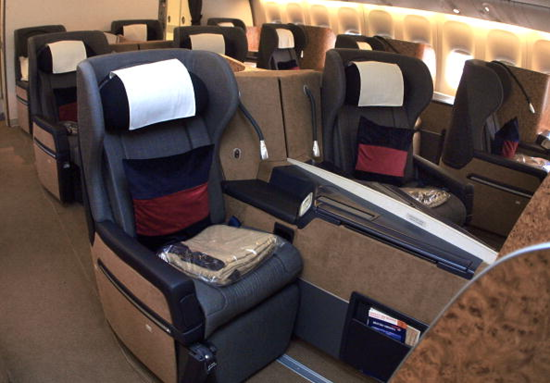 Авиокомпаниите въвеждат подобрения на бизнес седалките  заради увеличеното търсене