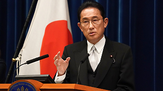Японският премиер Фумио Кишида за първи път лично се извини