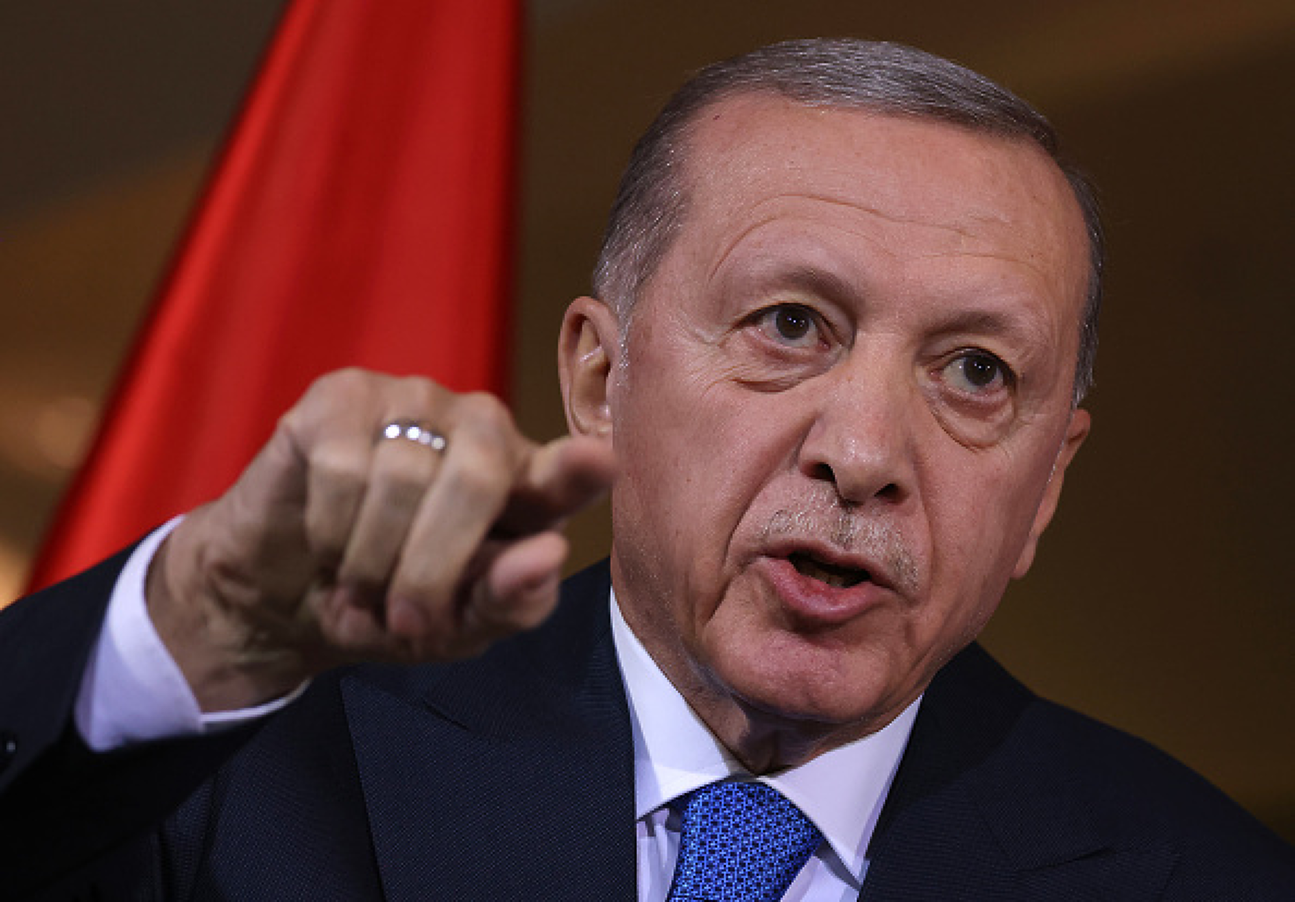 Ердоган заплаши с намеса на Турция в подкрепа на палестинците, външният министър на Израел го сравни със Саддам