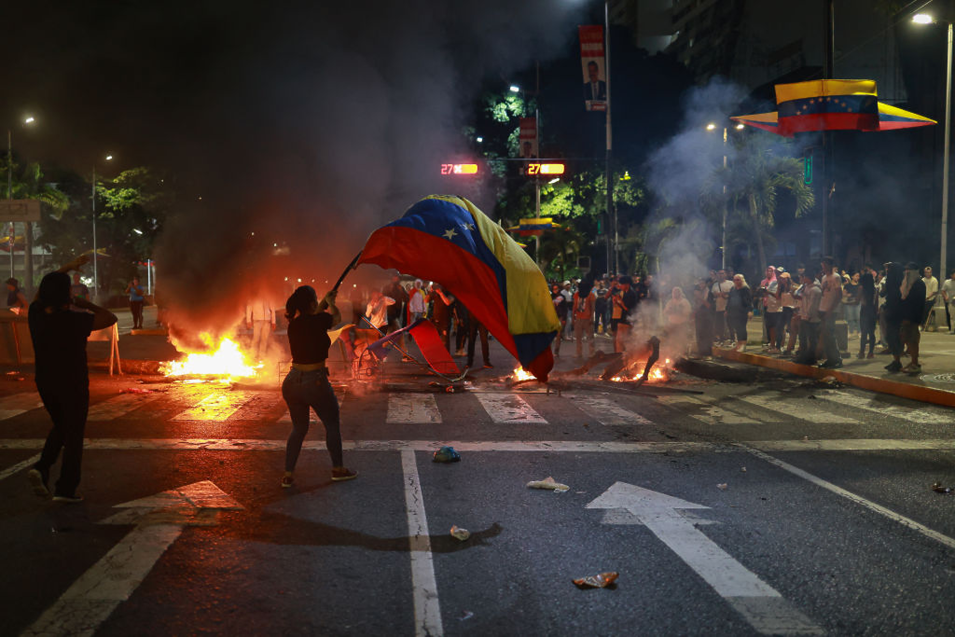 Протести във Венецуела срещу спорното преизбирането на Мадуро