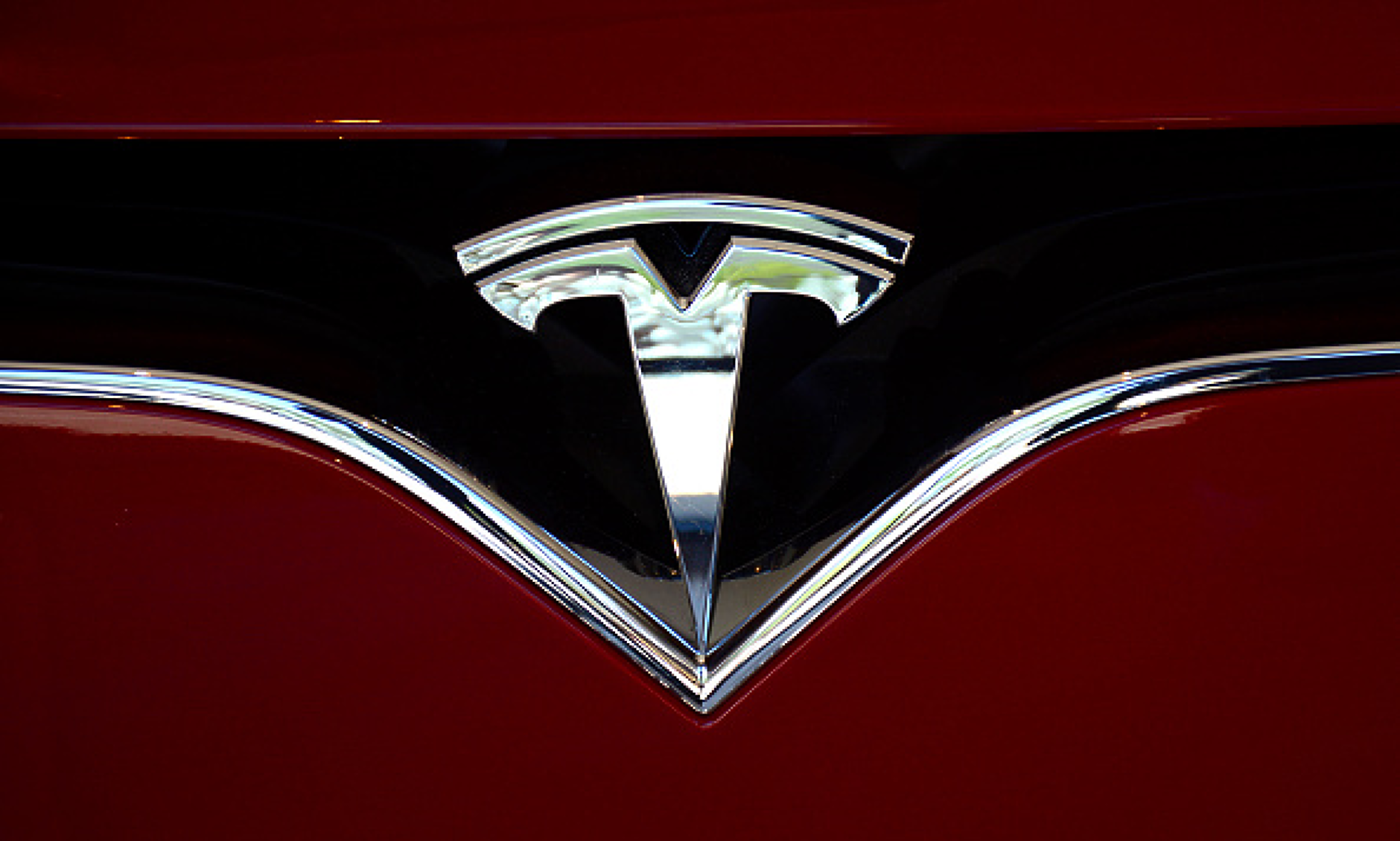 Мъск мести за октомври премиерата на роботаксито на Tesla