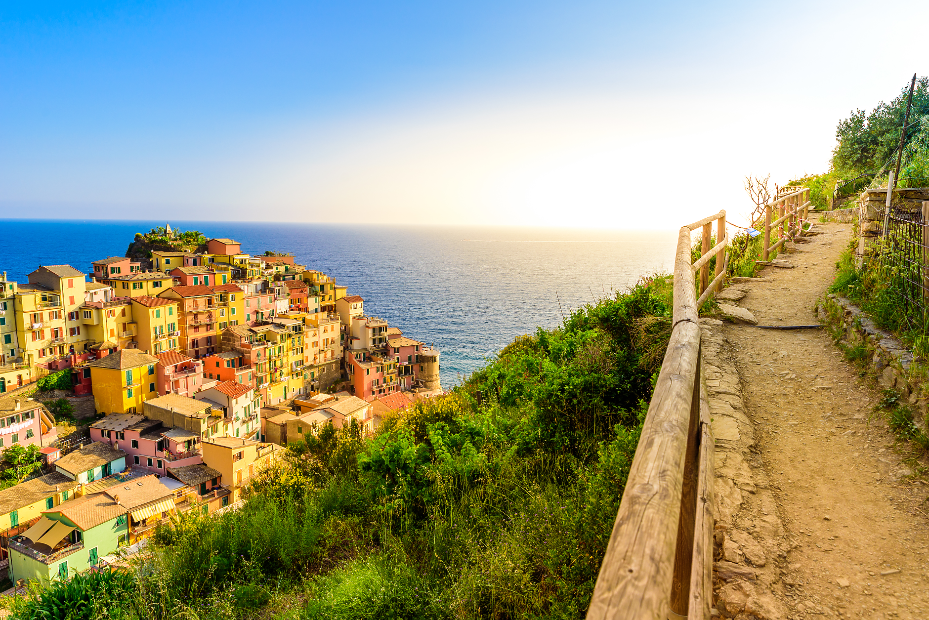 Най-романтичният маршрут в света: Италия отново отваря легендарния „Път на любовта“ 