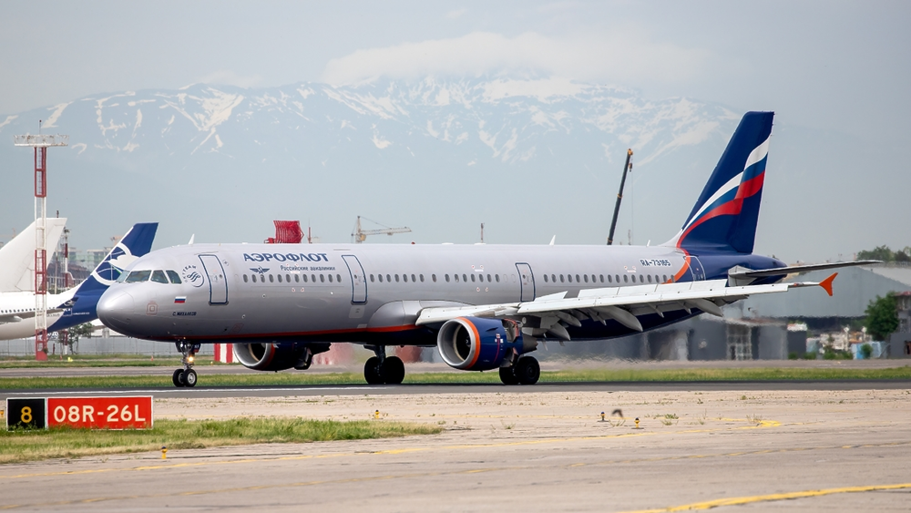 Руски авиокомпании започнаха да спират самолетите си заради липсата на пътници и резервни части