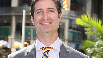 Американската верига за кафе Starbucks обяви днес че заменя своя